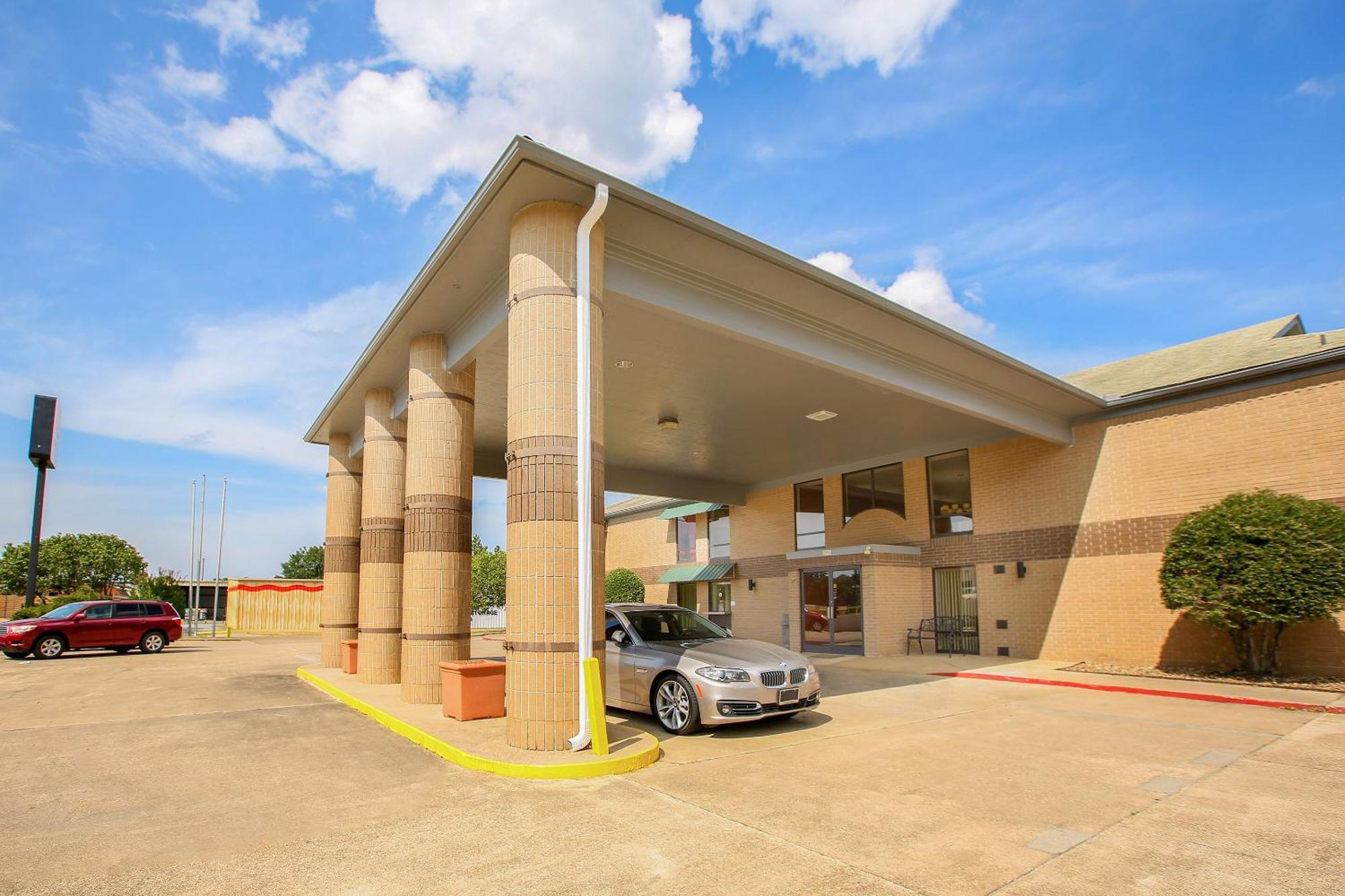 Oyo Hotel Texarkana Trinity Ar Hwy I-30 Exterior photo
